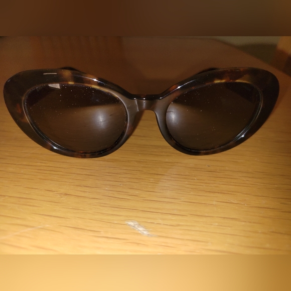 ❤️‍🔥SALT. Optics Courtney Sun Sunglasses - Picture 5 of 10